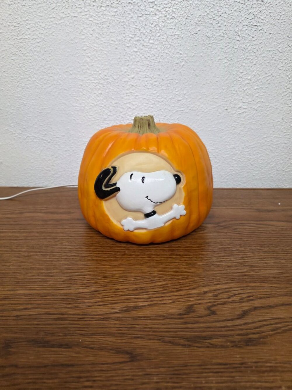 Halloween Light Up Pumpkin with Peanuts Snoopy on One Side 8" x 6" - Tested